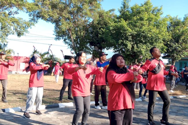 Senam Sehat dan Lomba Gerak dan Lagu Cegah Stunting 