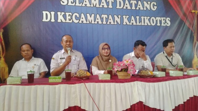 Menghadiri Rapat Panwaslu Kecamatan Kalikotes