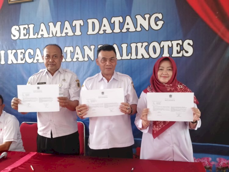 Penandatangan Pakta Integritas bagi Pejabat Baru