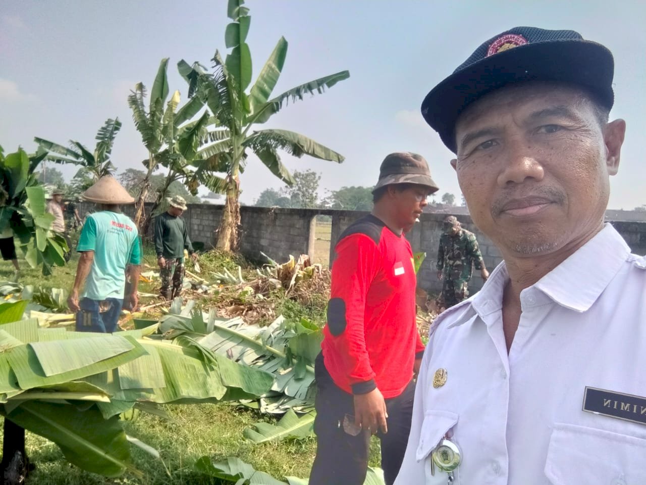 Persiapan TMMD, Pembersihan Lapangan Desa Tambong Wetan