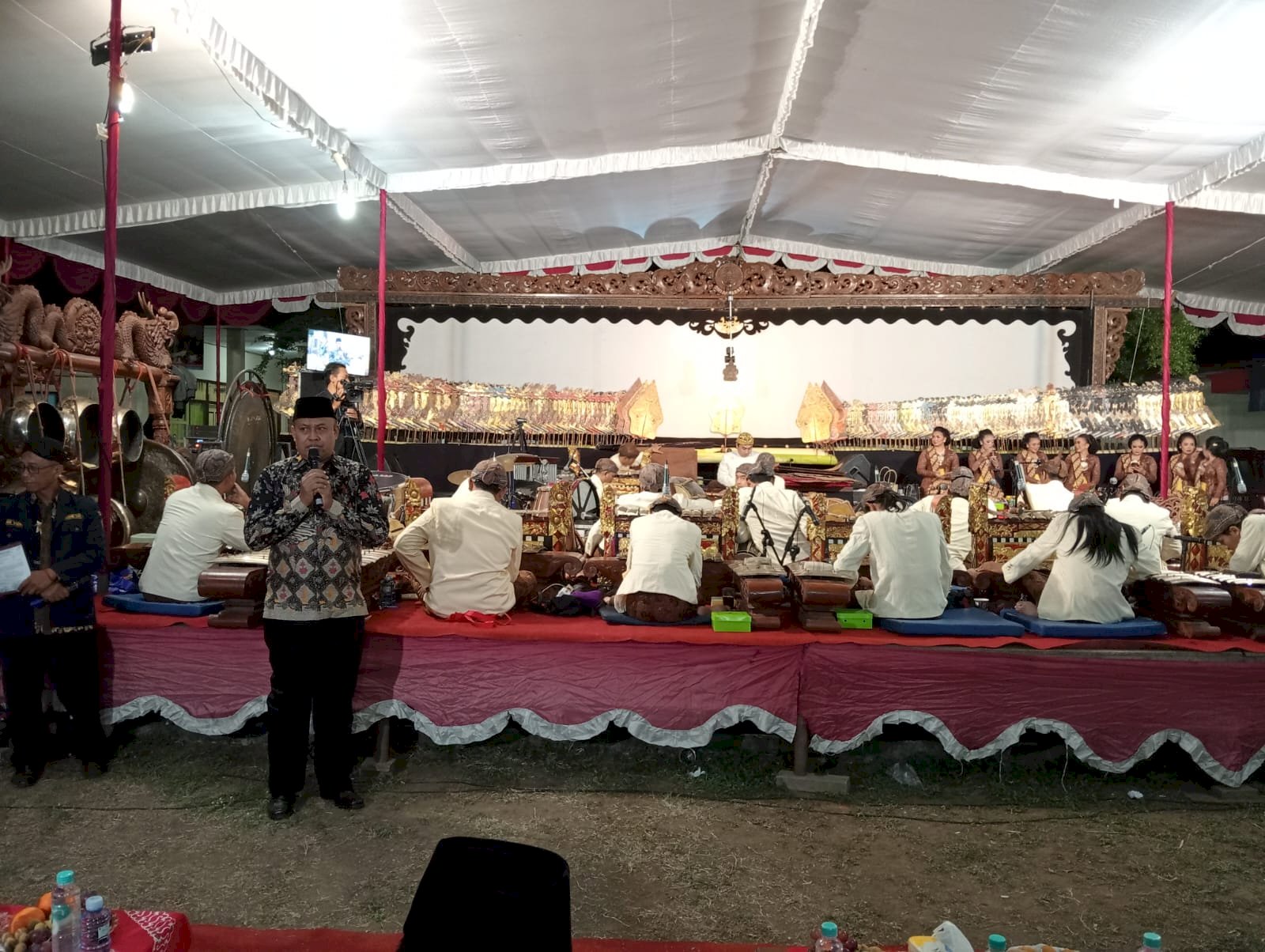 Pegelaran Wayang Kulit dalam rangka Hari Jadi Klaten Ke-220 dan HUT RI Ke-79 tingkat Kecamatan Kalikotes Tahun 2024