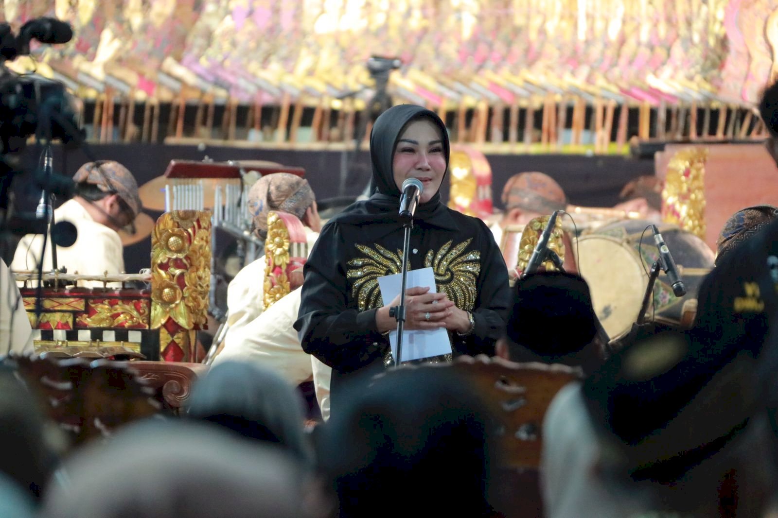 Pegelaran Wayang Kulit dalam rangka Hari Jadi Klaten Ke-220 dan HUT RI Ke-79 tingkat Kecamatan Kalikotes Tahun 2024