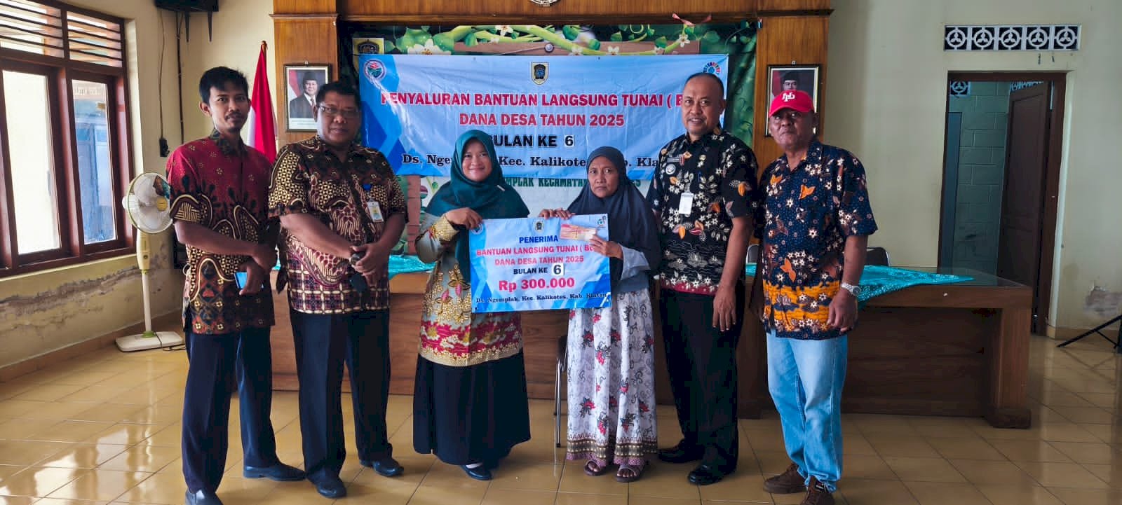 Penyaluran Bantuan Langsung Tunai (BLT) Dana Desa Tahun 2025 Bulan Ke 6 Desa Ngemplak
