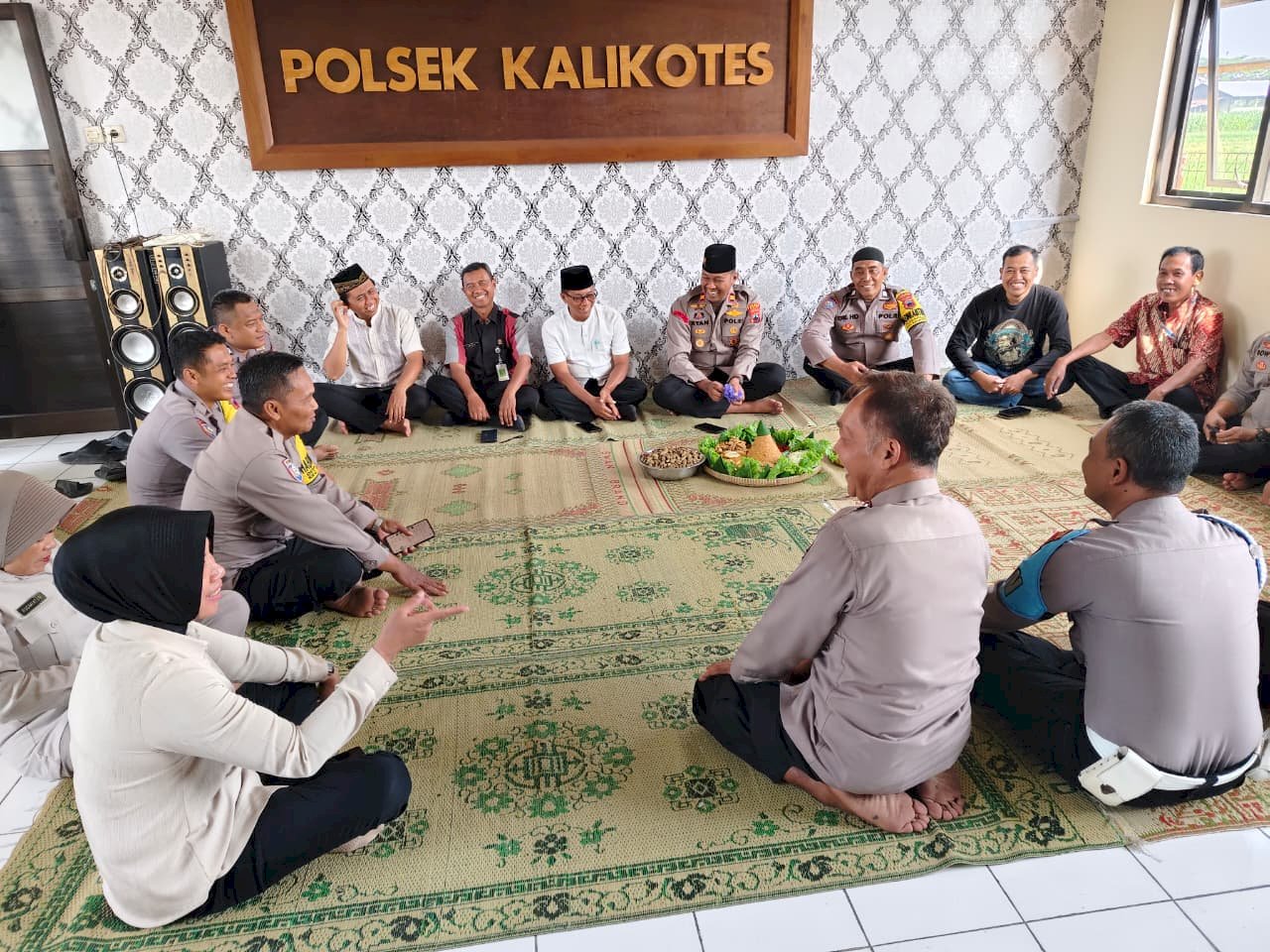 Doa Bersama di Polsek Kalikotes