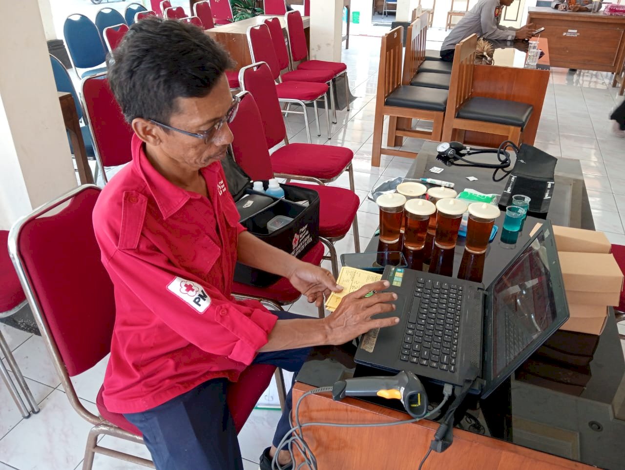 Donor darah Koramil 01 kota & PMI Kec. Kalikotes dalam rangka HUT TNI ke 80 Tahun 2025