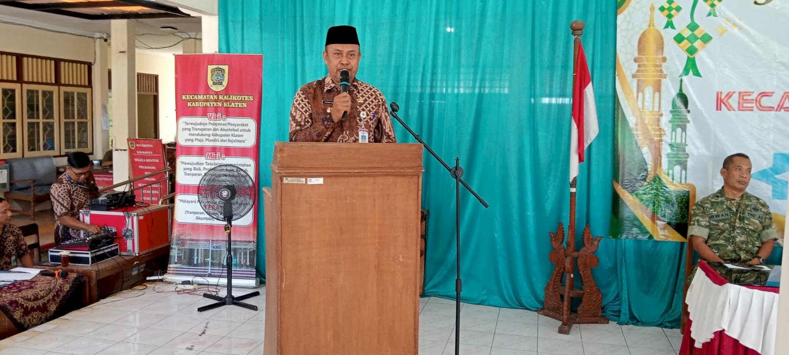 Halal Bi Halal Keluarga Besar Kecamatan Kalikotes