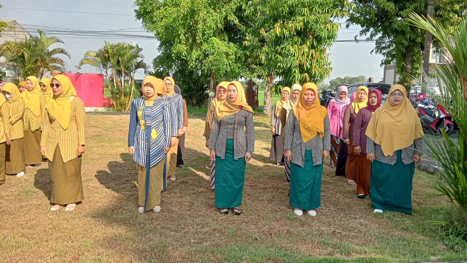 Upacara Peringatan Hari Kartini Ke-147 Kecamatan Kalikotes