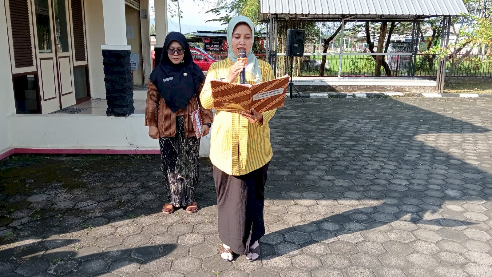 Upacara Peringatan Hari Kartini Ke-147 Kecamatan Kalikotes