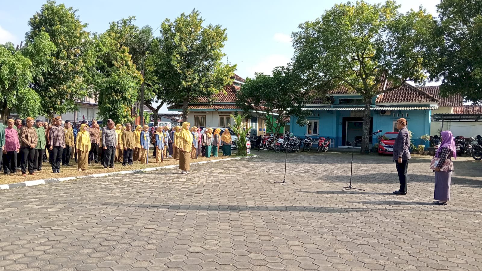 Upacara Peringatan Hari Kartini Ke-147 Kecamatan Kalikotes