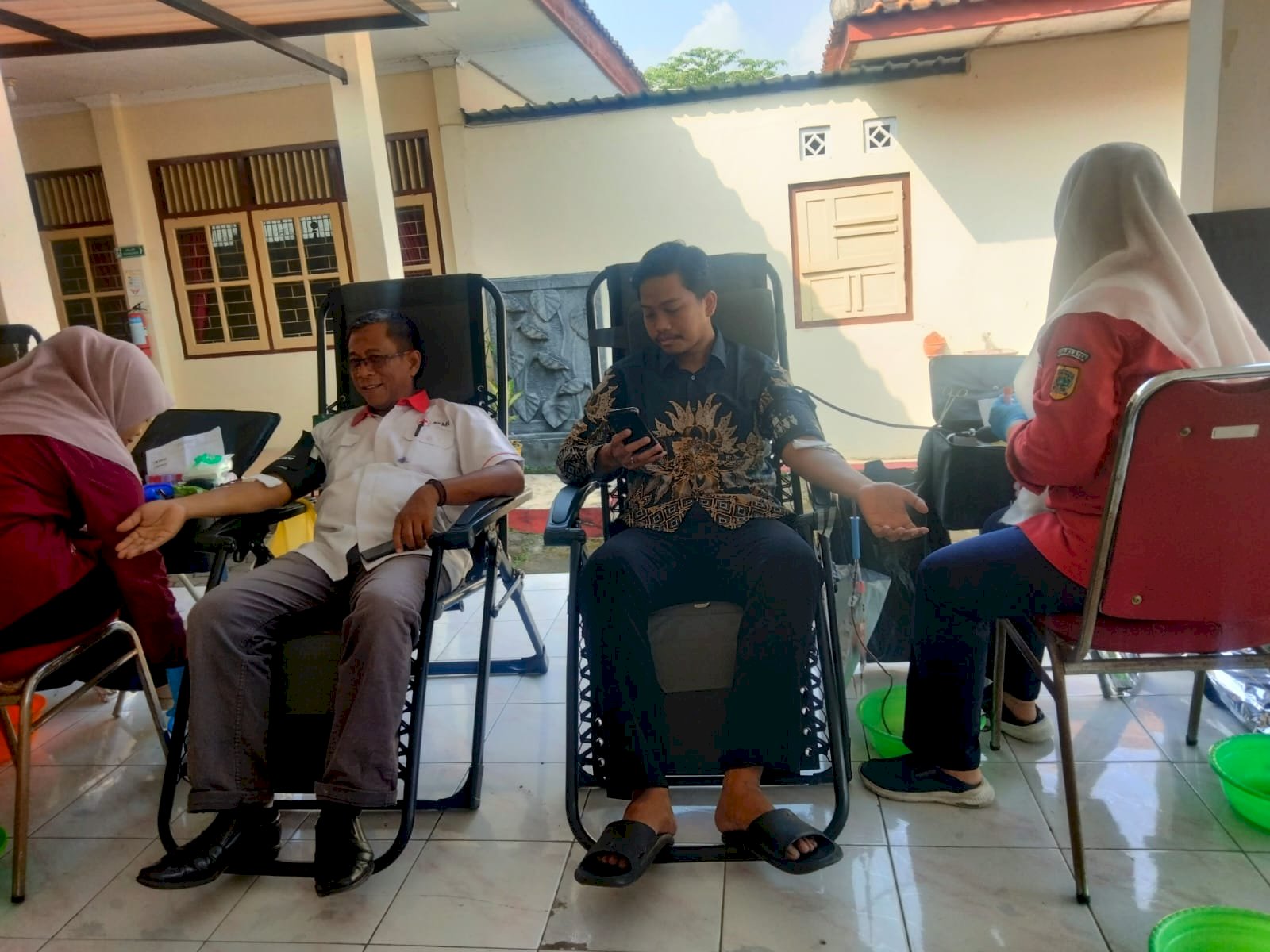 Giat Donor Darah PMI Kecamatan Kalikotes di Pendopo Kecamatan Kalikotes
